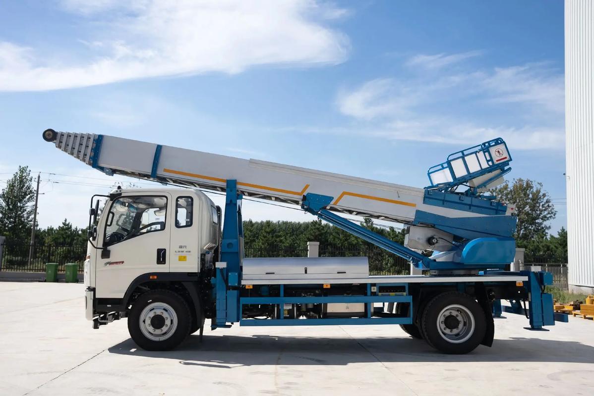 嘉禾云梯上料车租赁费用